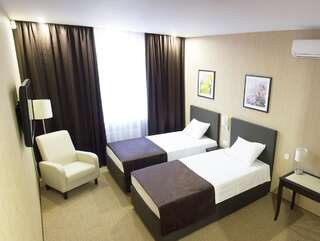 Отель Al Mar Hotel Счастливое Стандартный двухместный номер с 2 отдельными кроватями-8